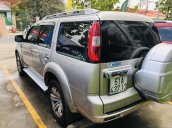 Cần bán lại xe Ford Everest đăng ký 2012, xe gia đình giá 524 triệu đồng