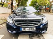 Mercedes C250 Exclusive xanh Cavansite, nội thất kem cực hot, đăng kí lần đầu T4/2017