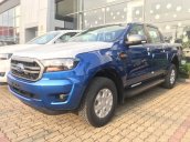 Ford Ranger XLS AT 4x2. Tặng nắp thùng, lót thùng, bảo hiểm vật chất