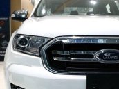 Bán Ford Ranger XLT 2 cầu mạnh mẽ, giá cực sốc  