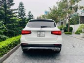 Cần bán xe Mercedes GLC250 năm sản xuất 2017, màu trắng