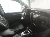 Bán Toyota Fortuner 2.7V 4x2 AT năm 2019, màu trắng, nhập khẩu