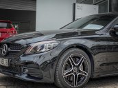 Thanh lý chiếc Mercedes-Benz C300 AMG, sản xuất 2019, xe còn mới, giao nhanh