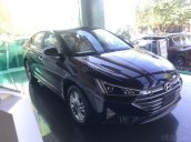 Cần bán xe Hyundai Elantra năm sản xuất 2019, màu đen, giá 607tr