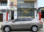 Cần bán Nissan Sunny model 2014, số tự động, bản full