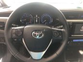 Cần bán gấp Toyota Corolla Altis 2.0V đời 2016, màu đen