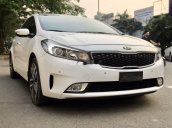 Cần bán xe Kia Cerato 2.0 AT sản xuất năm 2016, màu trắng, giá 540tr