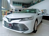 Bán Toyota Camry nhập Mỹ, sản xuất 2020, mới 100%, xe full option, giao ngay tận tay khách