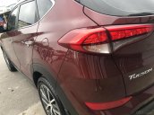 Cần bán gấp Hyundai Tucson 2.0AT 2015, nhập khẩu nguyên chiếc