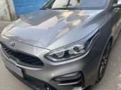 Bán Kia Cerato 2019 số sàn, màu xám, gia đình giữ rất kỹ mới tinh