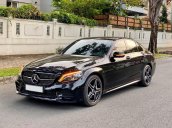 Master Auto - Bán Mercedes C300 AMG màu đen/đỏ 2019 siêu mới siêu lướt - trả trước 680 triệu nhận xe ngay