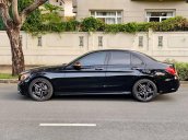 Master Auto - Bán Mercedes C300 AMG màu đen/đỏ 2019 siêu mới siêu lướt - trả trước 680 triệu nhận xe ngay