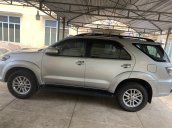 Bán Toyota Fortuner sản xuất năm 2014, màu bạc, số sàn máy dầu, một cầu