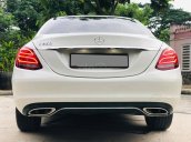 Mercedes C250 Exclusive 2017 màu trắng, nội thất kem, trẻ trung đầy sang trọng