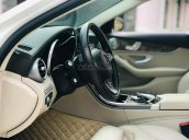 Mercedes C250 Exclusive 2017 màu trắng, nội thất kem, trẻ trung đầy sang trọng