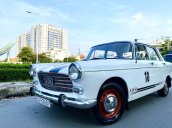 Cần bán lại xe Peugeot 404 sản xuất 1965, màu trắng, full option