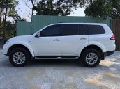 Bán Mitsubishi Pajero Sport năm sản xuất 2017, màu trắng 