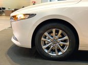 Bán Mazda 3 1.5 All New 2020, vay 85%, trả trước 200tr