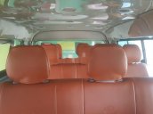 Bán xe Toyota Hiace đời 2010, màu bạc, chính chủ, giá 280tr