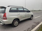 Cần bán lại xe Toyota Innova G đời 2008 xe gia đình, giá chỉ 279 triệu