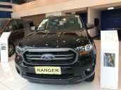 Bán Ford Ranger XLS 2.2L 4x2 AT 2020, màu đen, xe nhập