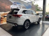 Mitsubishi Outlander 2020, cam kết giá tốt nhất miền Trung, ưu đãi lớn cuối năm, chỉ cần 220 triệu để sở hữu