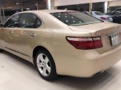 Cần bán lại với giá thấp nhất chiếc Lexus LS460, xe nhập khẩu, màu vàng cát, đời 2007