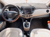 Cần bán Hyundai Grand i10 2017, màu bạc  