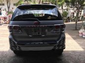 Cần bán lại xe Toyota Fortuner đời 2013, màu bạc chính chủ