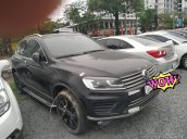 Bán đấu giá xe Volkswagen Touareg V6, sx 2016