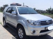 Bán Toyota Fortuner sản xuất 2010, màu bạc, số sàn 