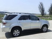 Bán Toyota Fortuner sản xuất 2010, màu bạc, số sàn 