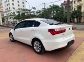 Cần bán lại xe Kia Rio sản xuất năm 2016, màu trắng, nhập khẩu nguyên chiếc xe gia đình, 440 triệu