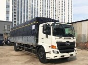 Cần bán xe Hino 8 tấn, thùng kín, sản xuất năm 2020, màu trắng