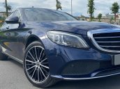 Xe chính chủ bán Mercedes C200 Exclusive 2020 xanh cavansite siêu hot, xe siêu lướt, giá siêu tốt