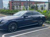 Xe chính chủ bán Mercedes C200 Exclusive 2020 xanh cavansite siêu hot, xe siêu lướt, giá siêu tốt