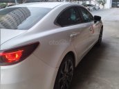 Chính chủ bán xe Mazda 6 2.0 Primium 2017, đã chạy 30.000 km, xe trang bị gồm màn hình DVD, cảm biến lùi, cảnh báo điểm