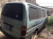 Cần bán Toyota Hiace đời 2002 giá cạnh tranh