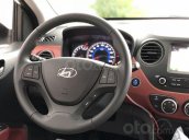 Bán nhanh với chiếc Hyundai Grand i10 hatchback AT sản xuất 2019, màu bạc, giao nhanh