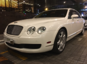 Chủ đi định cư nước ngoài nên sang nhượng siêu xe Bentley Continental Spur 2012, màu trắng như mới