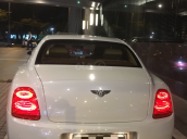 Chủ đi định cư nước ngoài nên sang nhượng siêu xe Bentley Continental Spur 2012, màu trắng như mới