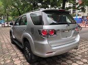 Cần bán gấp Toyota Fortuner năm 2016, màu bạc, 748tr