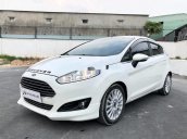 Bán Ford Fiesta năm sản xuất 2017, màu trắng, giá chỉ 435 triệu