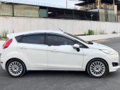 Bán Ford Fiesta năm sản xuất 2017, màu trắng, giá chỉ 435 triệu