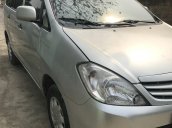 Cần bán xe Innova 2009 màu bạc