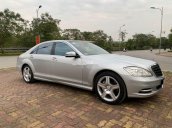 Bán Mercedes S550 năm sản xuất 2007, màu bạc, xe nhập