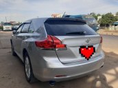 Bán xe Toyota Venza đời 2009, màu bạc, giá cạnh tranh