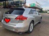 Bán xe Toyota Venza đời 2009, màu bạc, giá cạnh tranh