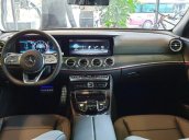 Bán Mercedes E300 năm 2019, màu đỏ