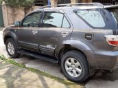 Cần bán Toyota Fortuner sản xuất 2011 còn mới, giá 580tr